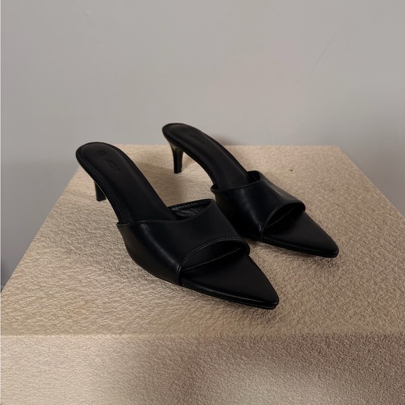 Ardene Shoes - Ardene Black Pointed Toe Slip-On Kitten Heels